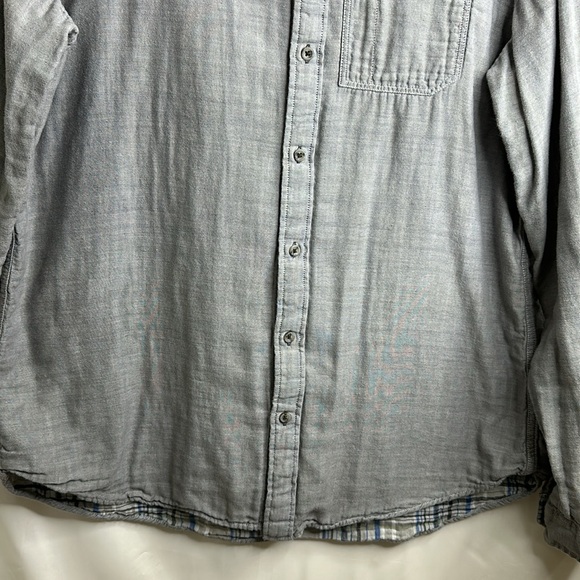 Eddie Bauer Classic Fit TXL Long Sleeve Button Up Shirt - Picture 4 of 9